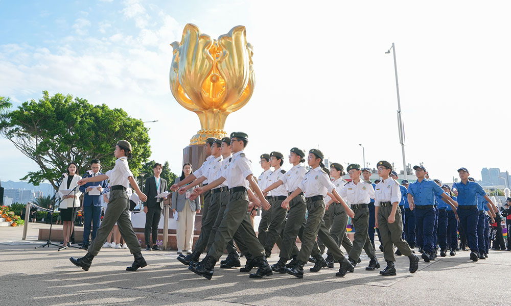 Recruiting Members of "Customs Youth Leader Corps"